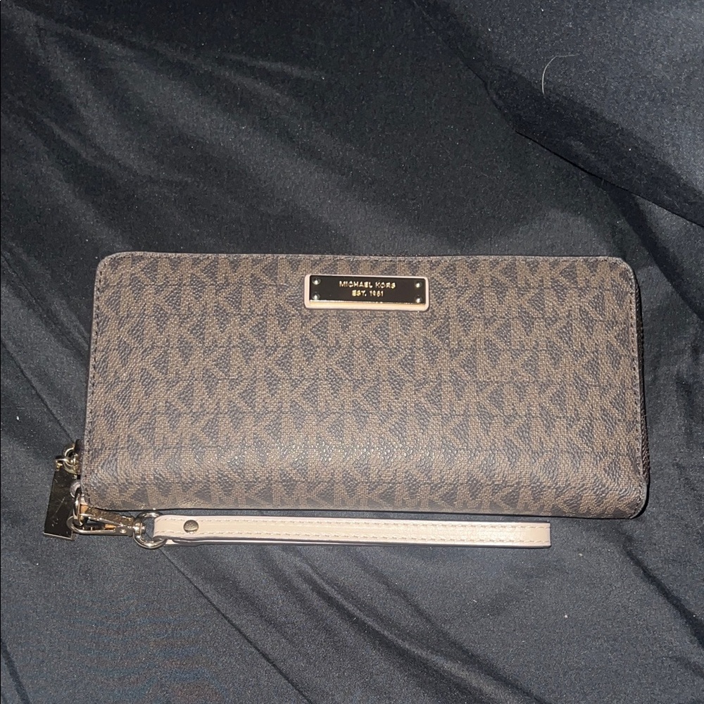 Michael Kors Large Logo Continental Brown/Blush Wallet
